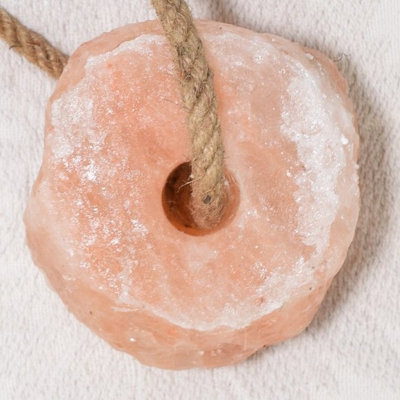 Essential Eighty Himalayan Pink Licking Salt Livestock Horses Deer Elk 3lb NEW - Picture 2 of 8